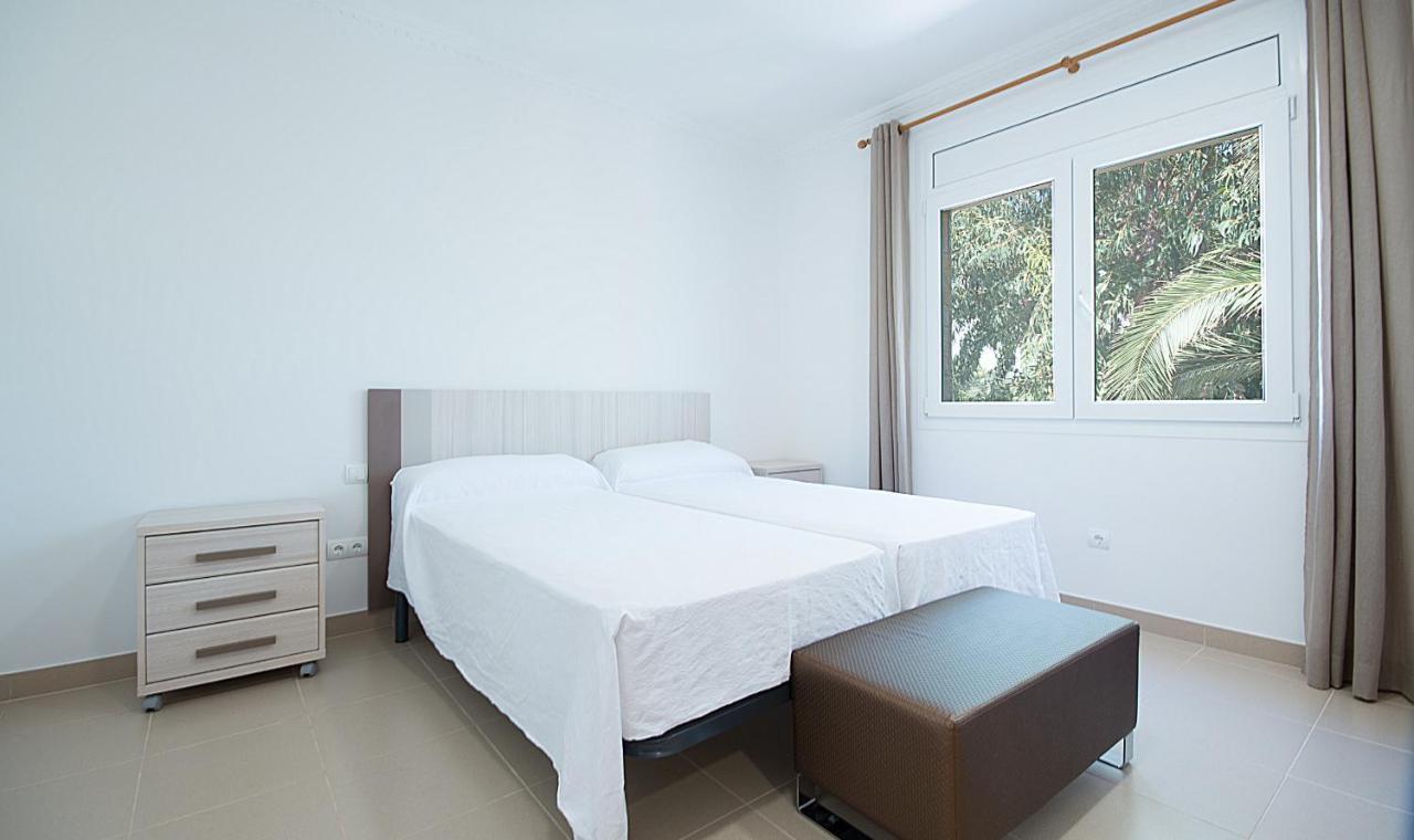 House Close To Port Aventura, Tarracohomes Apartament Salou